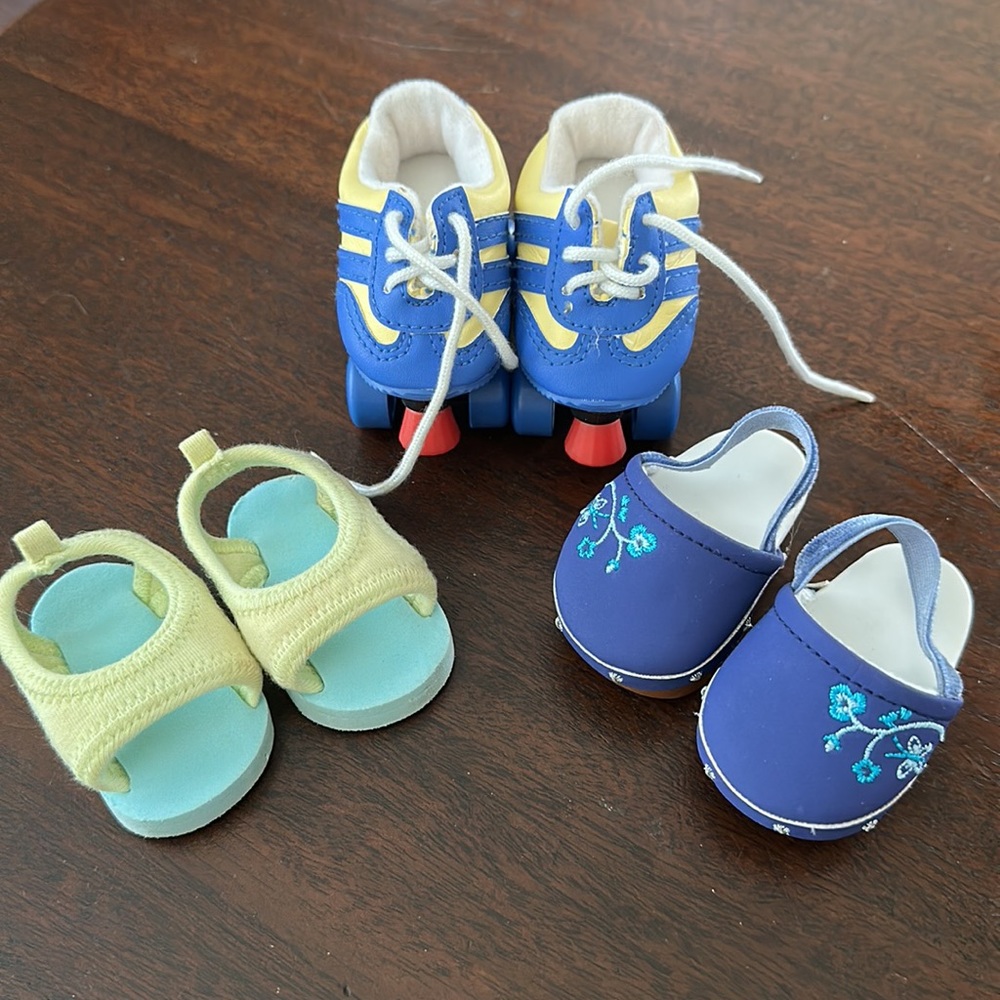 3 pairs of doll shoes!! American Girl blue clogs and 2 other pairs of doll shoes
